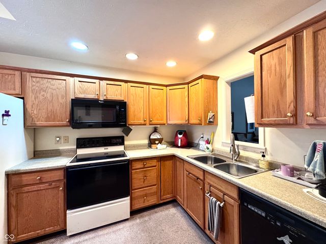 673 Brook Drive, Greenwood, IN 46143