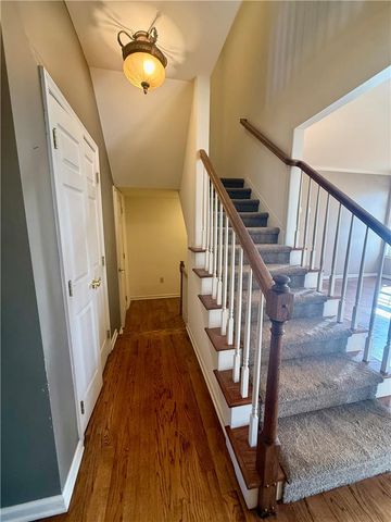 50 South Hillside Court, Easton, PA 18045