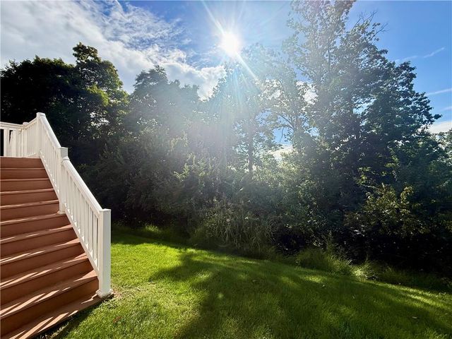 50 South Hillside Court, Easton, PA 18045
