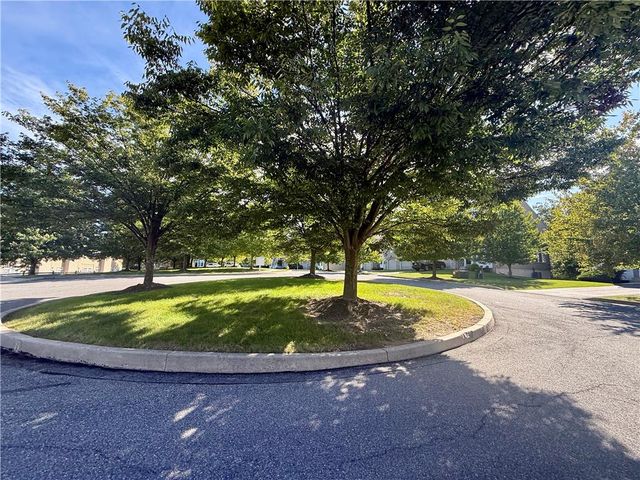50 South Hillside Court, Easton, PA 18045