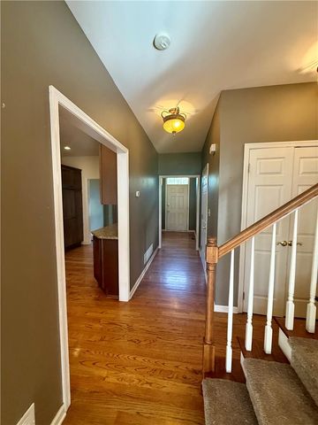 50 South Hillside Court, Easton, PA 18045