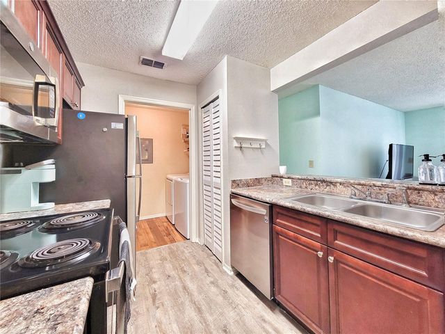 3705 SW 27TH STREET 316, Gainesville, FL 32608