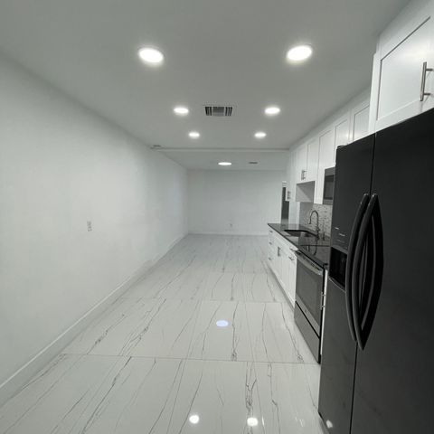 528 N Margaret Court, West Palm Beach, FL 33413