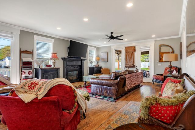 2109 Boxwood Cir, Cookeville, TN 38506