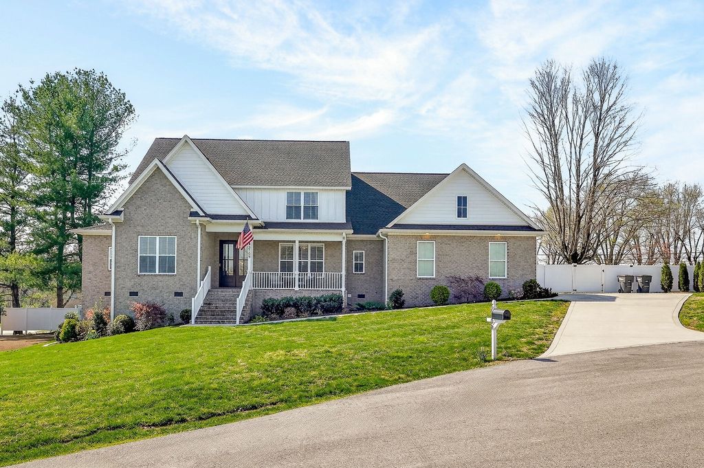 2109 Boxwood Cir, Cookeville, TN 38506