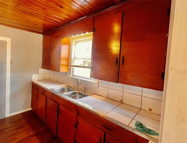 136 ARIZONA AVENUE, Lakeland, FL 33801