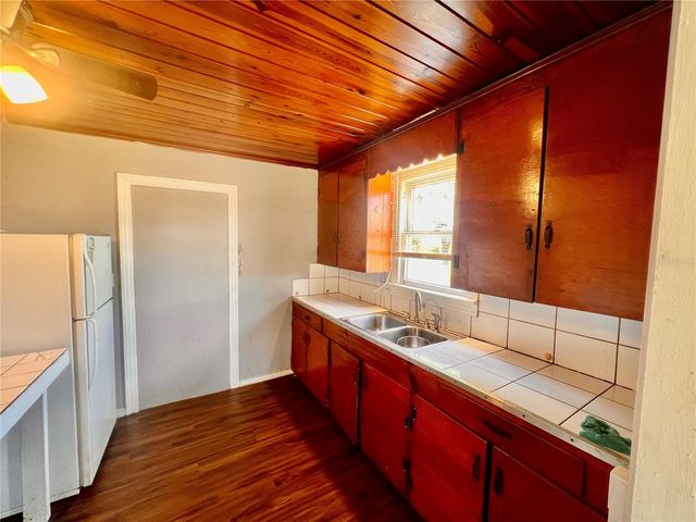 136 ARIZONA AVENUE, Lakeland, FL 33801