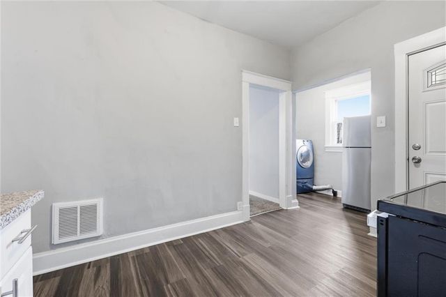 3632 Virginia Avenue, Kansas City, MO 64109