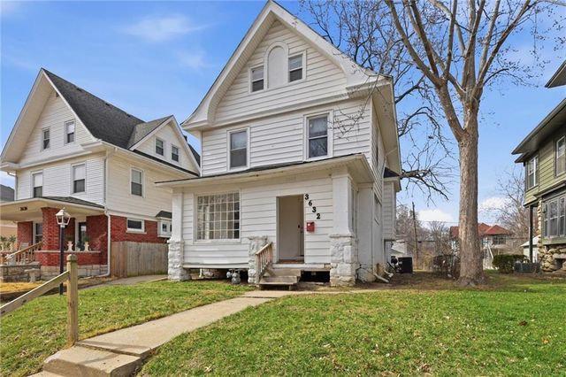 3632 Virginia Avenue, Kansas City, MO 64109