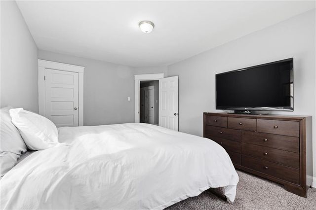 3632 Virginia Avenue, Kansas City, MO 64109