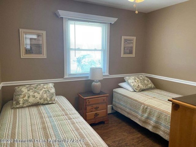 15 Elizabeth Avenue, Lavallette, NJ 08735