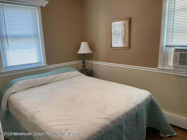 15 Elizabeth Avenue, Lavallette, NJ 08735