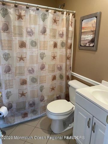 15 Elizabeth Avenue, Lavallette, NJ 08735