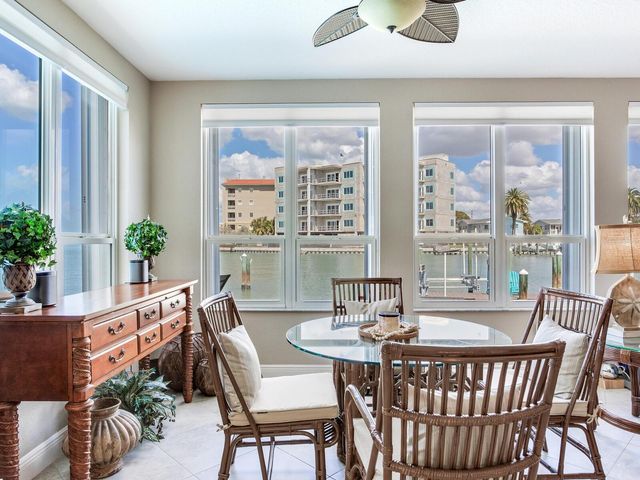 210 DOLPHIN POINT B, Clearwater Beach, FL 33767