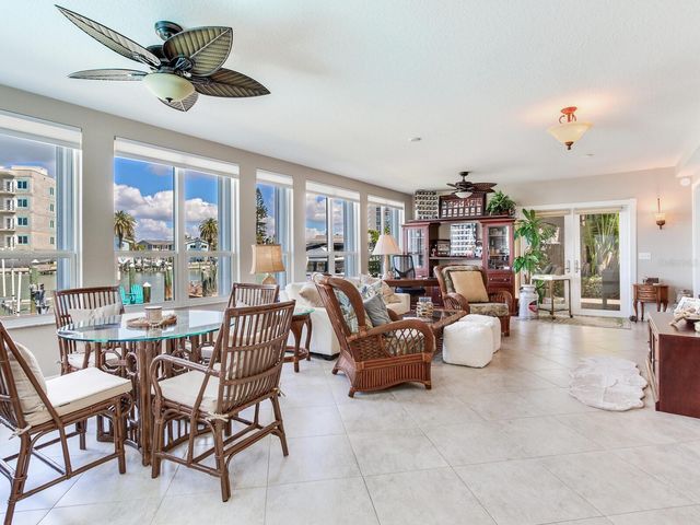 210 DOLPHIN POINT B, Clearwater Beach, FL 33767
