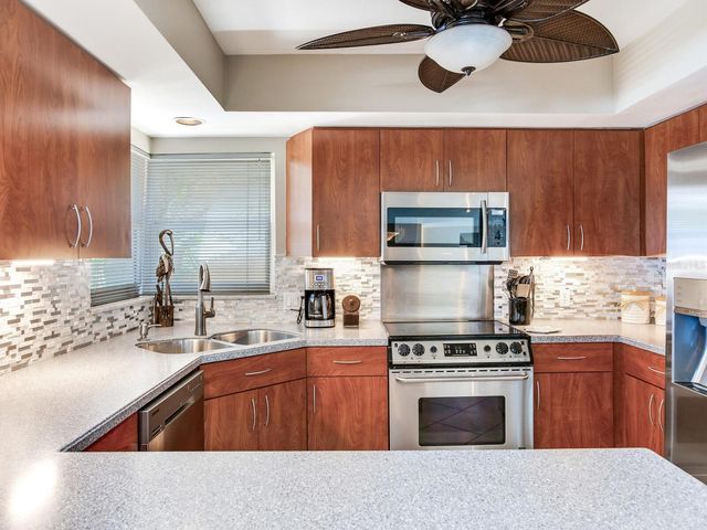 210 DOLPHIN POINT B, Clearwater Beach, FL 33767