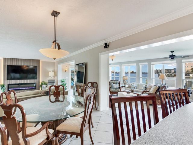 210 DOLPHIN POINT B, Clearwater Beach, FL 33767