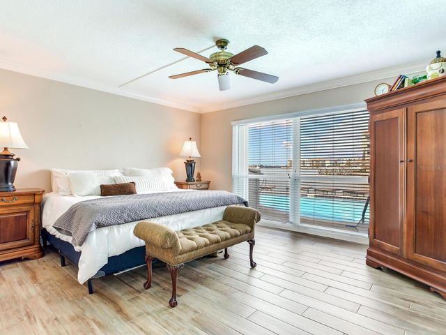 210 DOLPHIN POINT B, Clearwater Beach, FL 33767