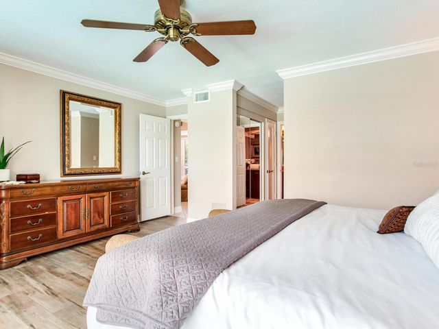 210 DOLPHIN POINT B, Clearwater Beach, FL 33767