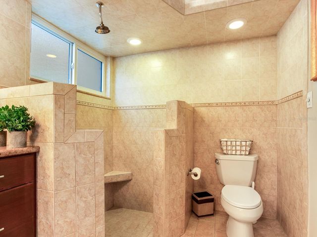 210 DOLPHIN POINT B, Clearwater Beach, FL 33767