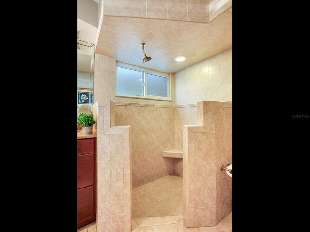 210 DOLPHIN POINT B, Clearwater Beach, FL 33767