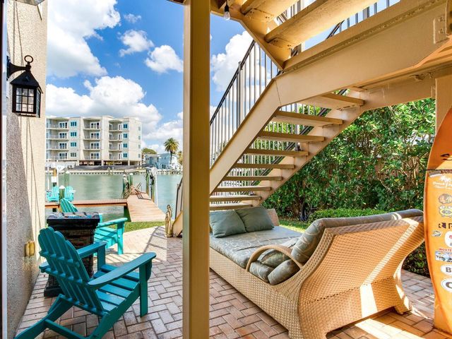 210 DOLPHIN POINT B, Clearwater Beach, FL 33767