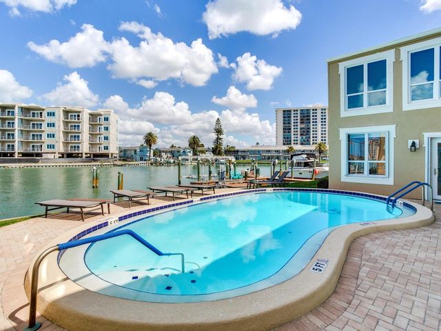 210 DOLPHIN POINT B, Clearwater Beach, FL 33767