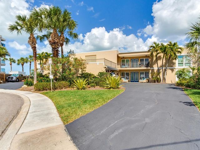 210 DOLPHIN POINT B, Clearwater Beach, FL 33767