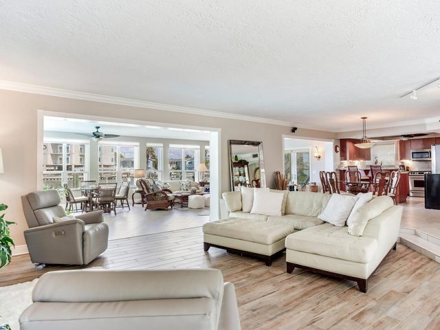 210 DOLPHIN POINT B, Clearwater Beach, FL 33767