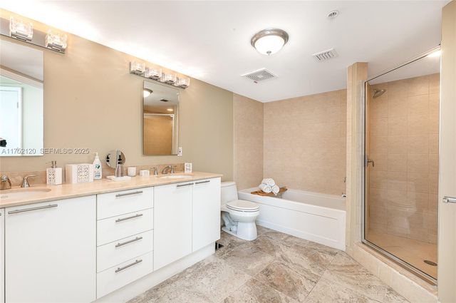16699 Collins Avenue 3010, Sunny Isles Beach, FL 33160