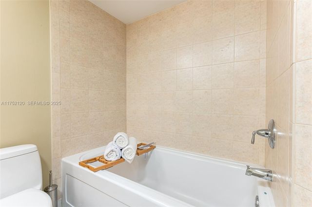 16699 Collins Avenue 3010, Sunny Isles Beach, FL 33160