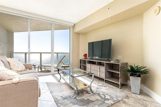 16699 Collins Avenue 3010, Sunny Isles Beach, FL 33160