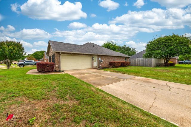 311 Columbia Circle, Bossier City, LA 71112