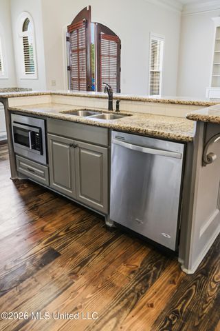 211 Wellington Way, Brandon, MS 39047