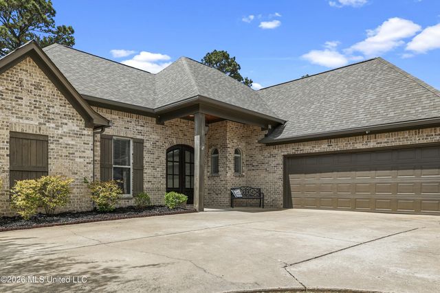 211 Wellington Way, Brandon, MS 39047