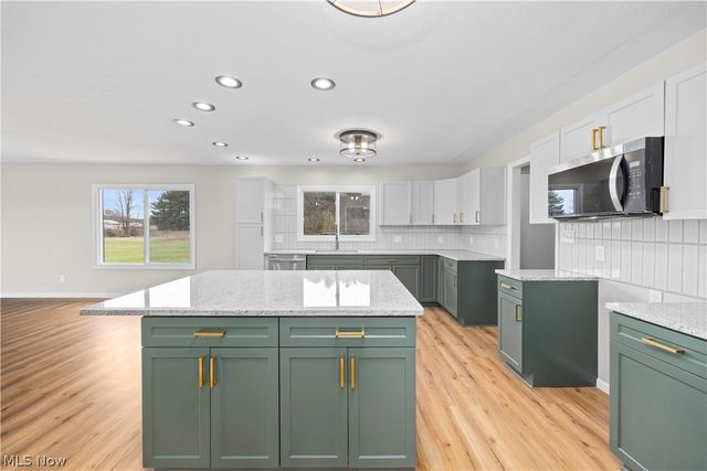 36220 Neff Road, Grafton, OH 44044