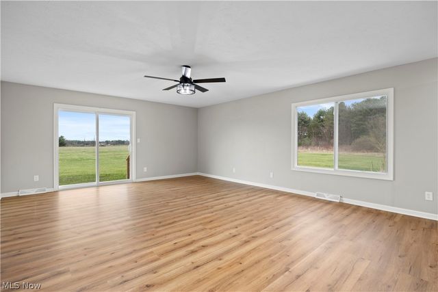 36220 Neff Road, Grafton, OH 44044