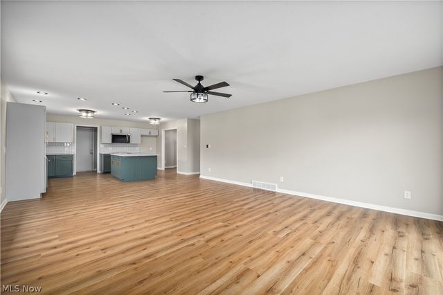 36220 Neff Road, Grafton, OH 44044