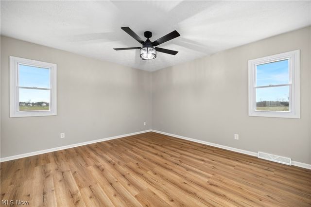 36220 Neff Road, Grafton, OH 44044