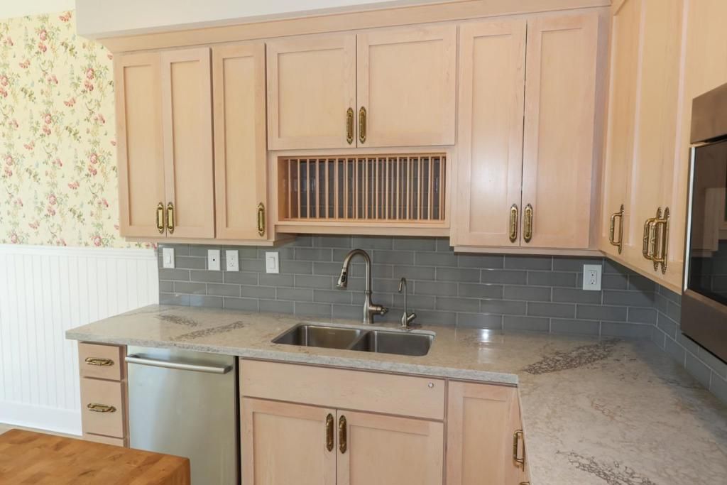 Image 15 of property listing at 450 Granite Way, Aptos, CA 95003