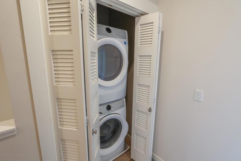 Image 21 of property listing at 450 Granite Way, Aptos, CA 95003