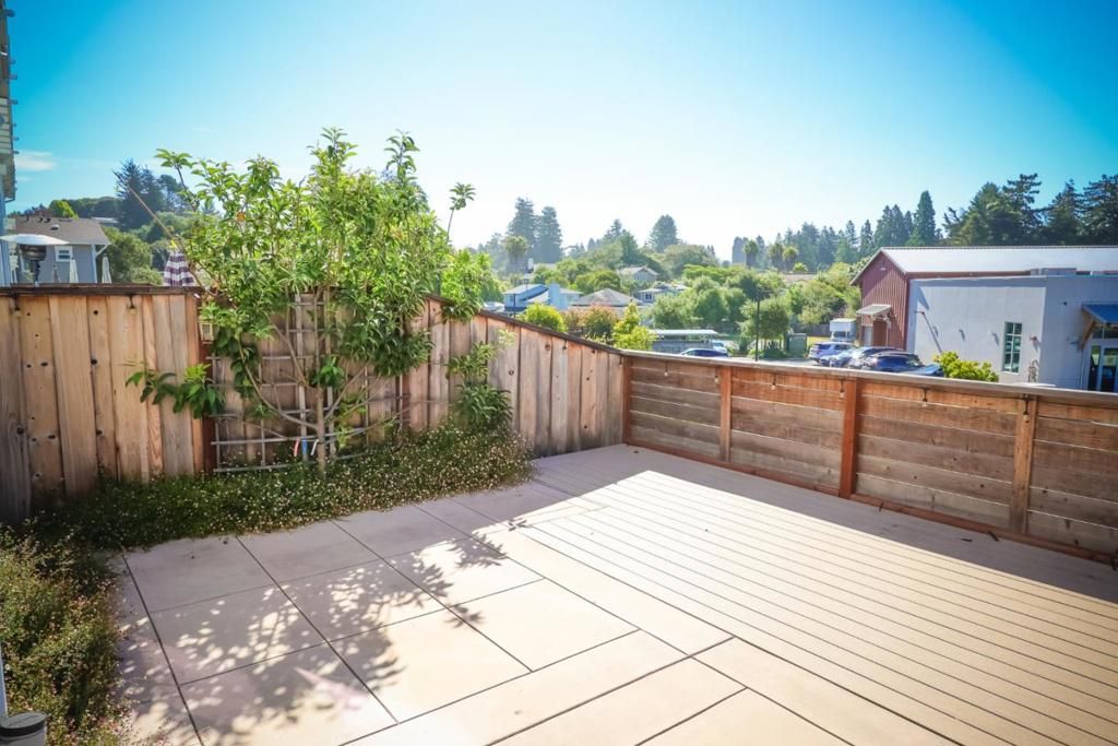 Image 31 of property listing at 450 Granite Way, Aptos, CA 95003