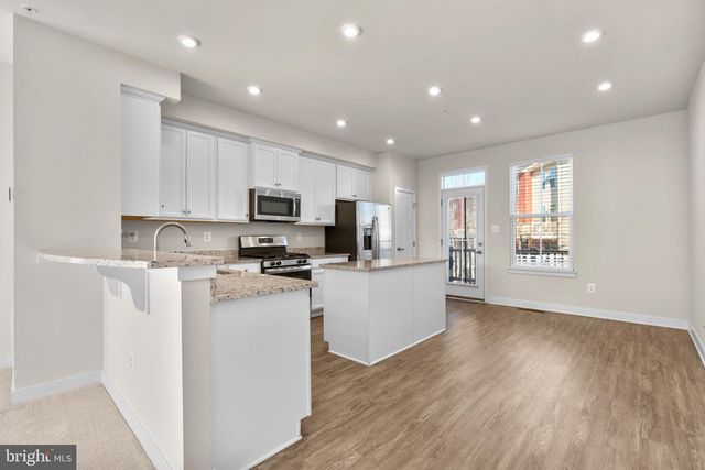 562 WHITE OAK DR, Glen Burnie, MD 21060