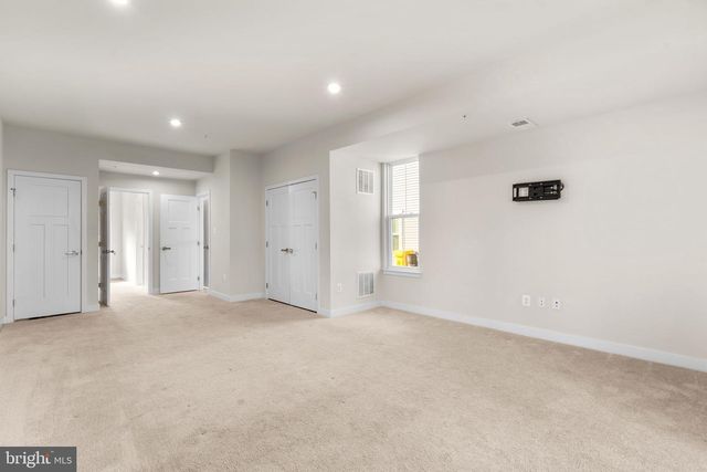 562 WHITE OAK DR, Glen Burnie, MD 21060