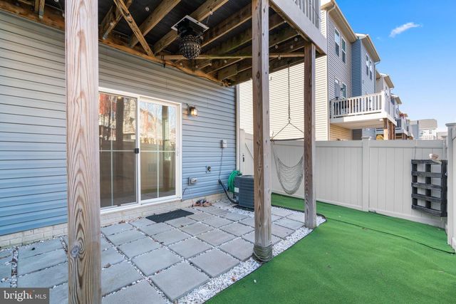 562 WHITE OAK DR, Glen Burnie, MD 21060