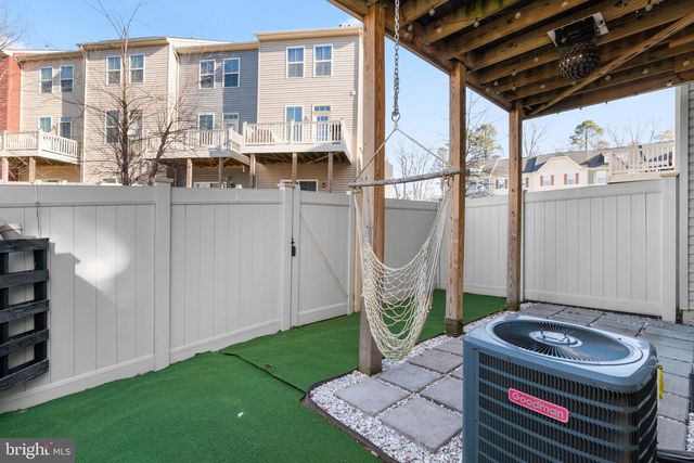 562 WHITE OAK DR, Glen Burnie, MD 21060