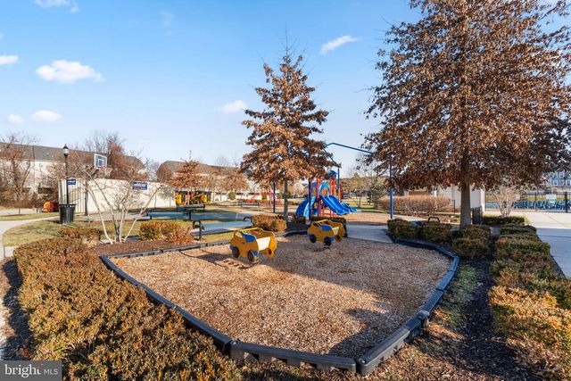 562 WHITE OAK DR, Glen Burnie, MD 21060