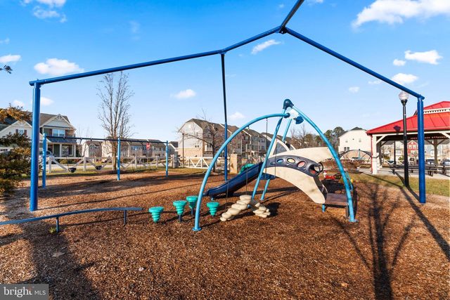 562 WHITE OAK DR, Glen Burnie, MD 21060