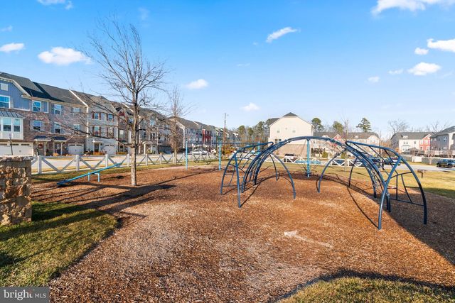 562 WHITE OAK DR, Glen Burnie, MD 21060