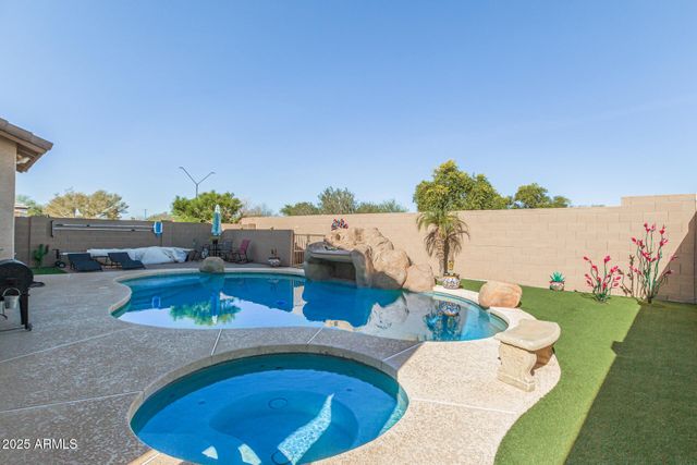 29724 W WHITTON Avenue, Buckeye, AZ 85396